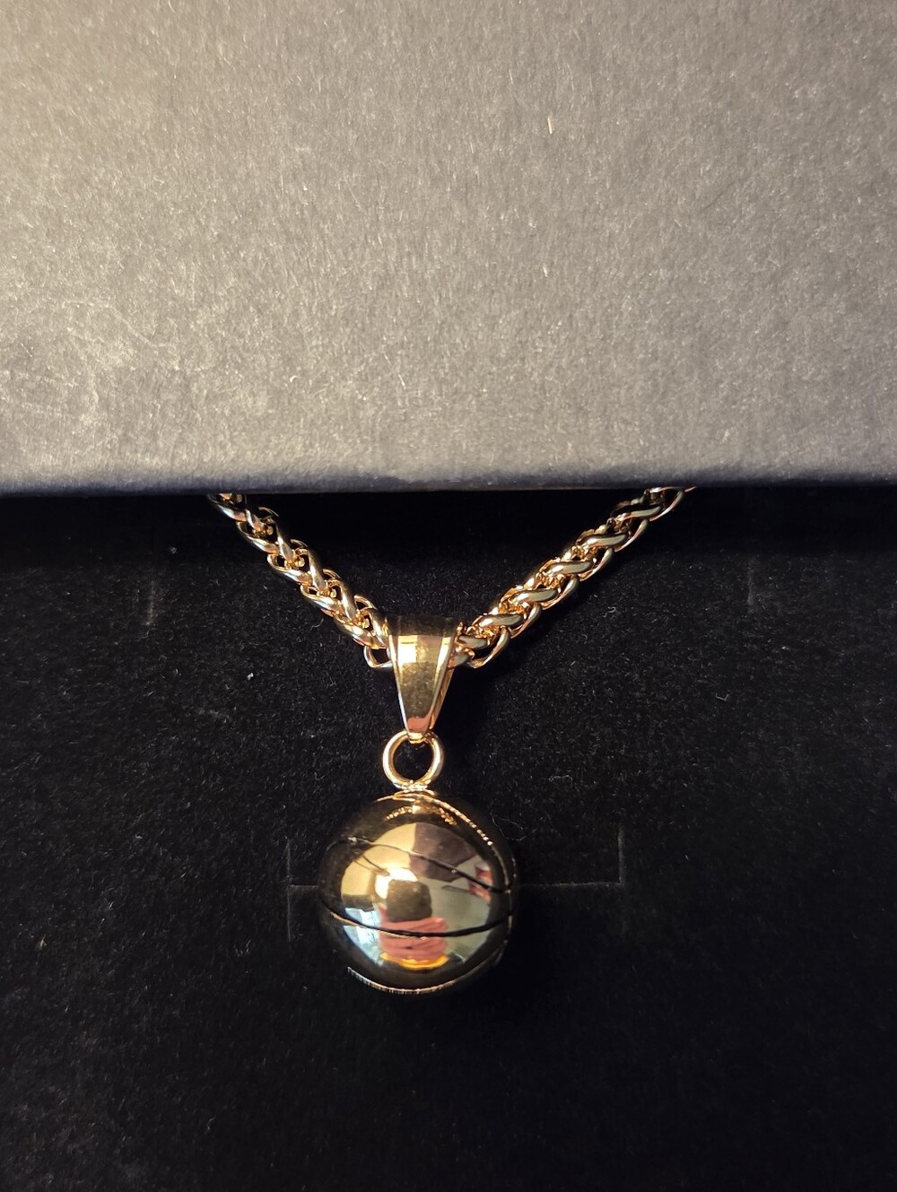 GOLD BASKETBALL PENDANT NECKLACE
